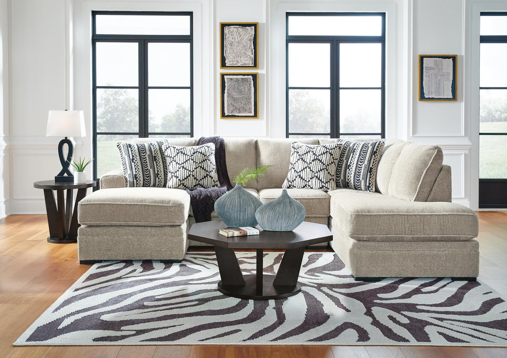 Calnita Sectional with Chaise - De Avenue Furniture