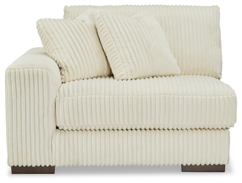 Lindyn Sectional - De Avenue Furniture