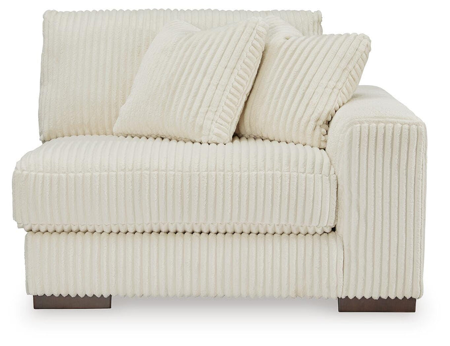 Lindyn Sectional with Chaise - De Avenue Furniture
