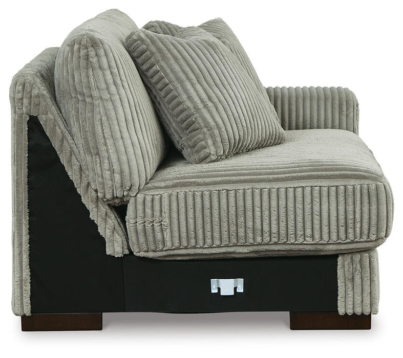 Lindyn Sectional with Chaise - De Avenue Furniture