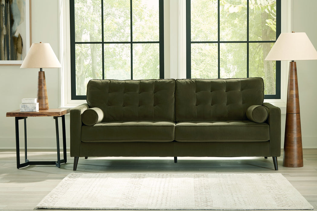 Reveon Lakes Sofa - De Avenue Furniture