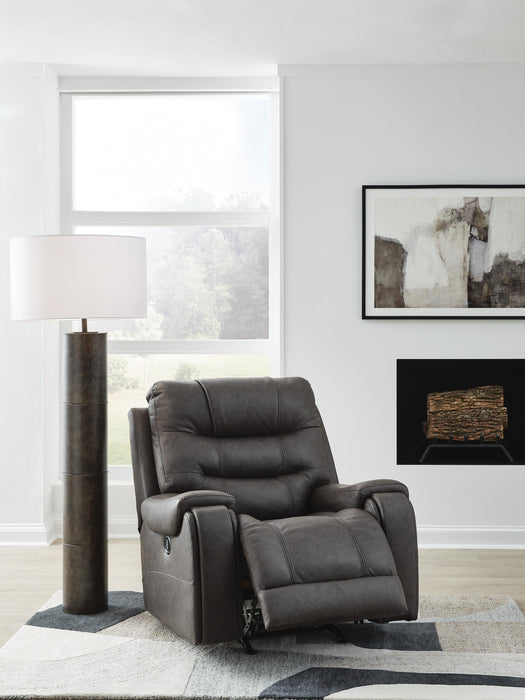 Femley Recliner - De Avenue Furniture