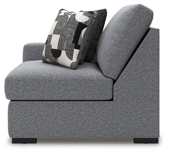 Bealton Sectional with Chaise - De Avenue Furniture