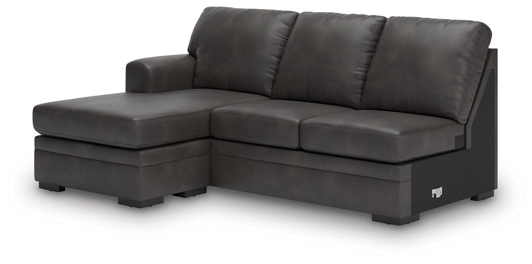 Lofton-Pike Sectional with Chaise - De Avenue Furniture