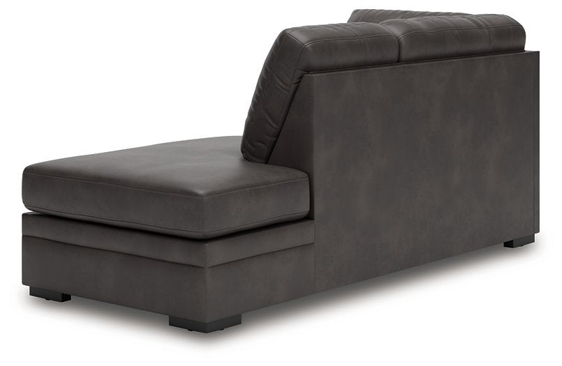 Lofton-Pike Sectional with Chaise - De Avenue Furniture
