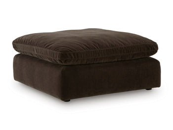 Maxton Heights Oversized Accent Ottoman - De Avenue Furniture