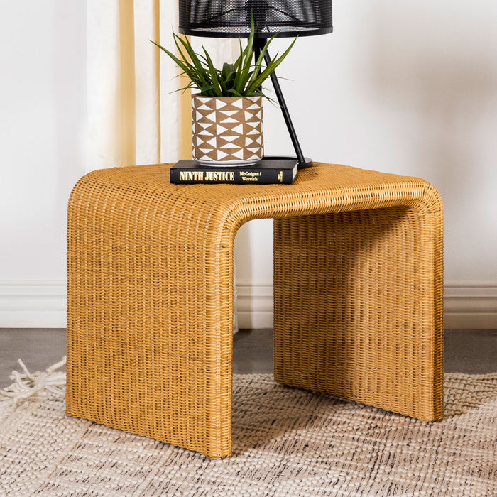 Cahya End Table - De Avenue Furniture