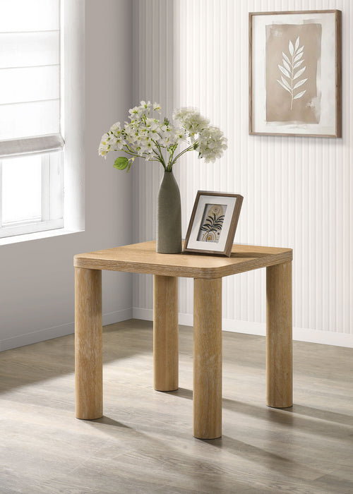 Castlewood End Table - De Avenue Furniture