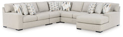 Laurelgrove Sectional with Chaise - De Avenue Furniture