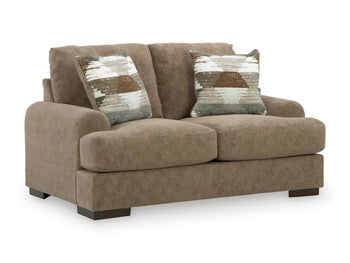 Jayne Park Loveseat - De Avenue Furniture