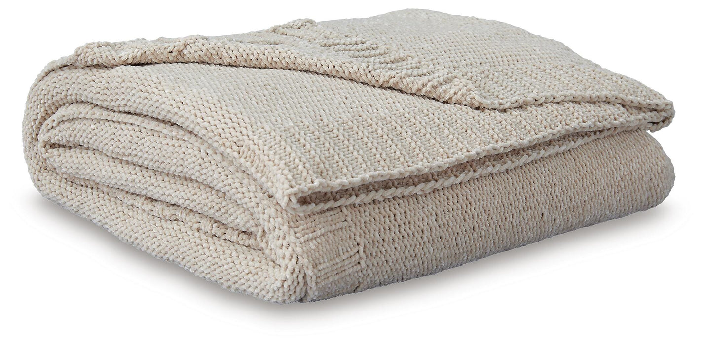 Anawood Throw - De Avenue Furniture