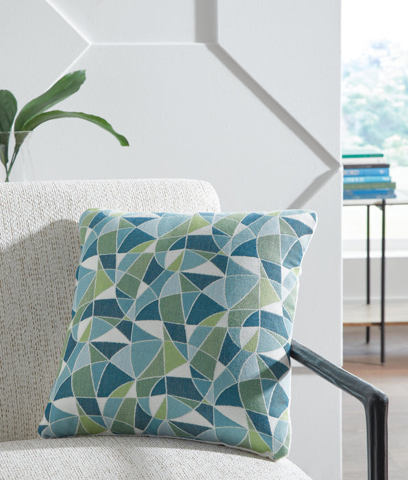 Seanow Next-Gen Nuvella Pillow - De Avenue Furniture