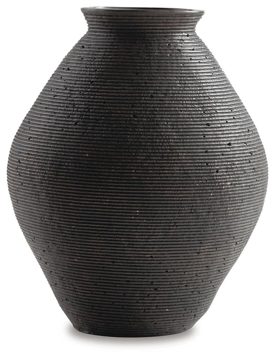 Hannela Vase - De Avenue Furniture