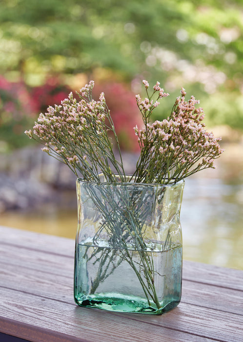 Taylow Vase - De Avenue Furniture