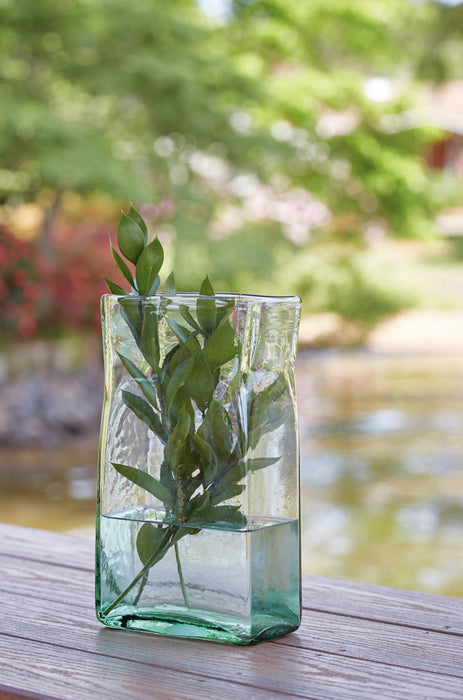 Taylow Vase - De Avenue Furniture