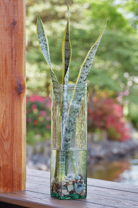 Taylow Vase - De Avenue Furniture
