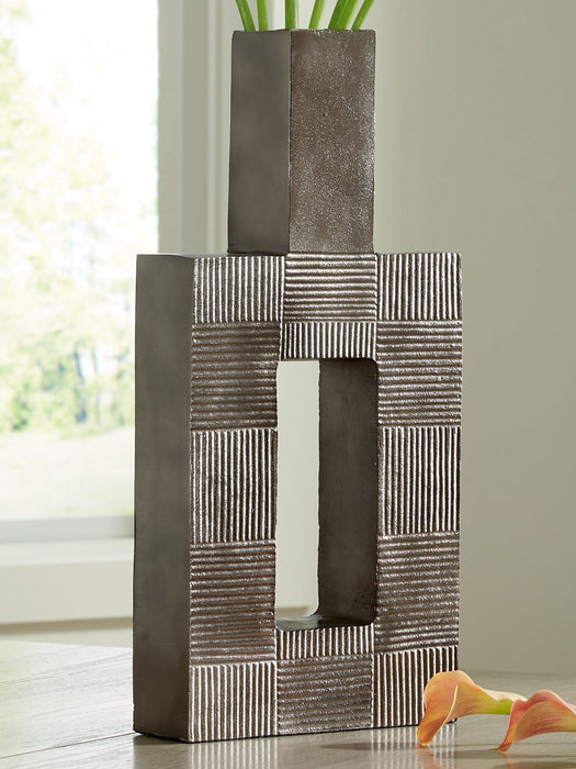 Wrengrove Vase - De Avenue Furniture