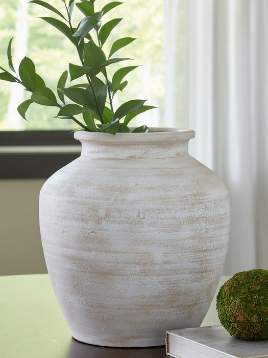 Meadie Vase - De Avenue Furniture
