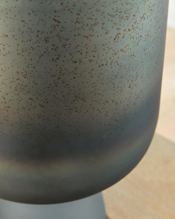 Pennmore Vase - De Avenue Furniture