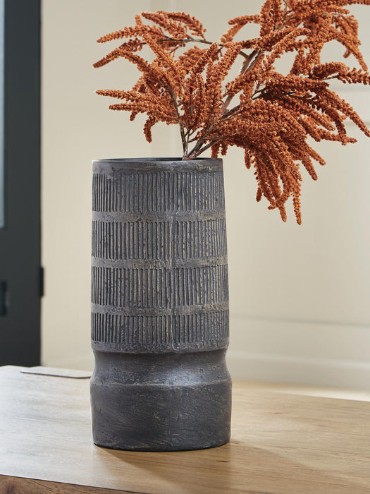 Beninworth Vase - De Avenue Furniture