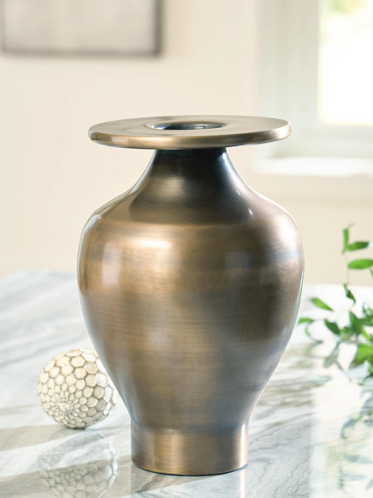 Fedorleigh Vase - De Avenue Furniture