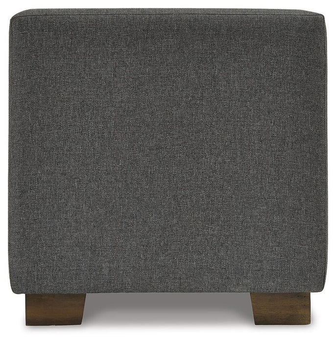 Cortwell Storage Bench - De Avenue Furniture
