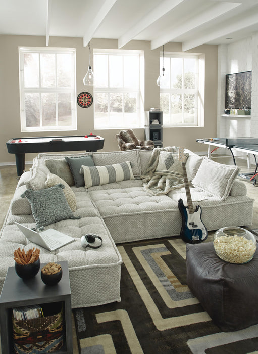 Bales Accent Chair - De Avenue Furniture