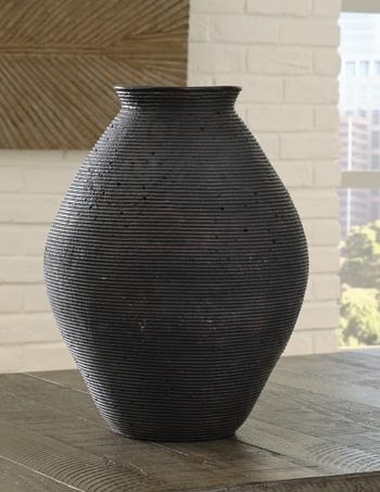 Hannela Vase - De Avenue Furniture