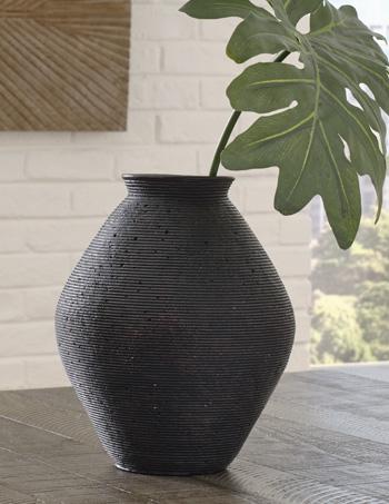 Hannela Vase - De Avenue Furniture