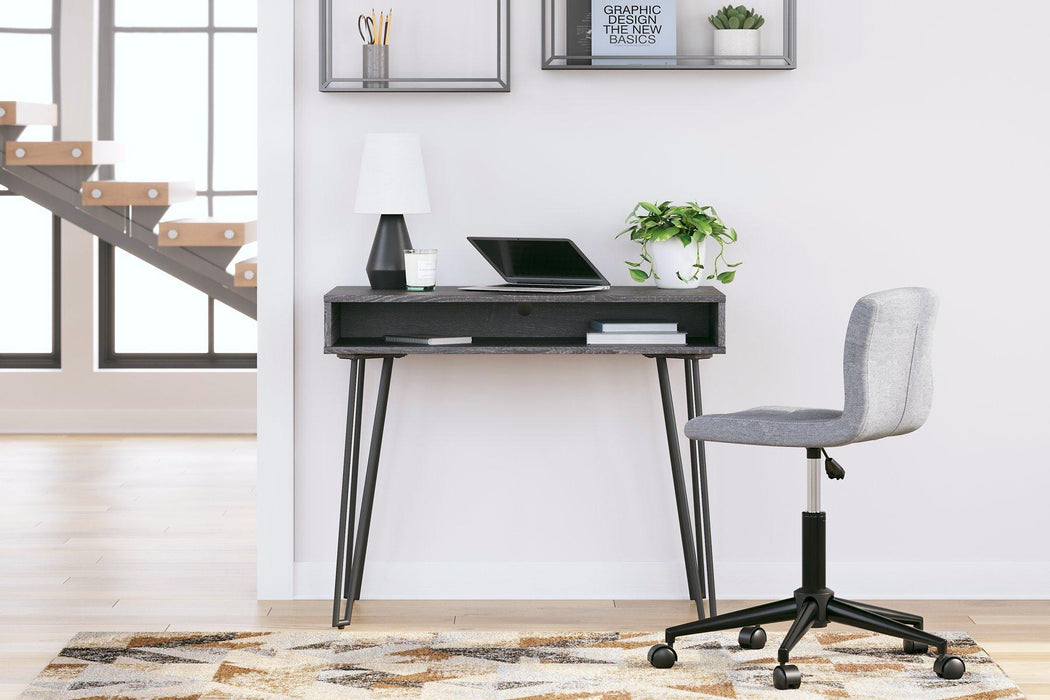 Strumford Home Office Desk - De Avenue Furniture