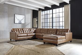 Baskove Sectional with Chaise - De Avenue Furniture