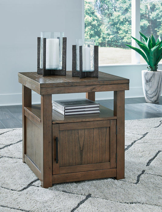 Boardernest End Table - De Avenue Furniture