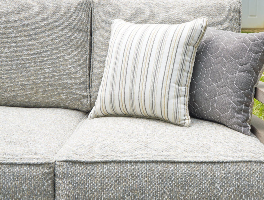 Hillside Barn Outdoor Sofa with Cushion - De Avenue Furniture