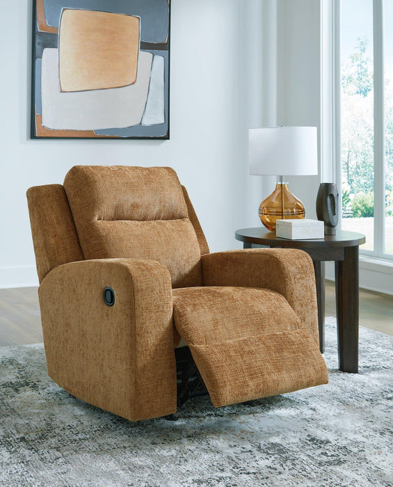 Kanlow Recliner - De Avenue Furniture