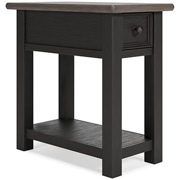 Tyler Creek End Table Set - De Avenue Furniture