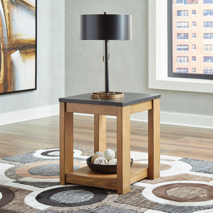 Quentina End Table - De Avenue Furniture