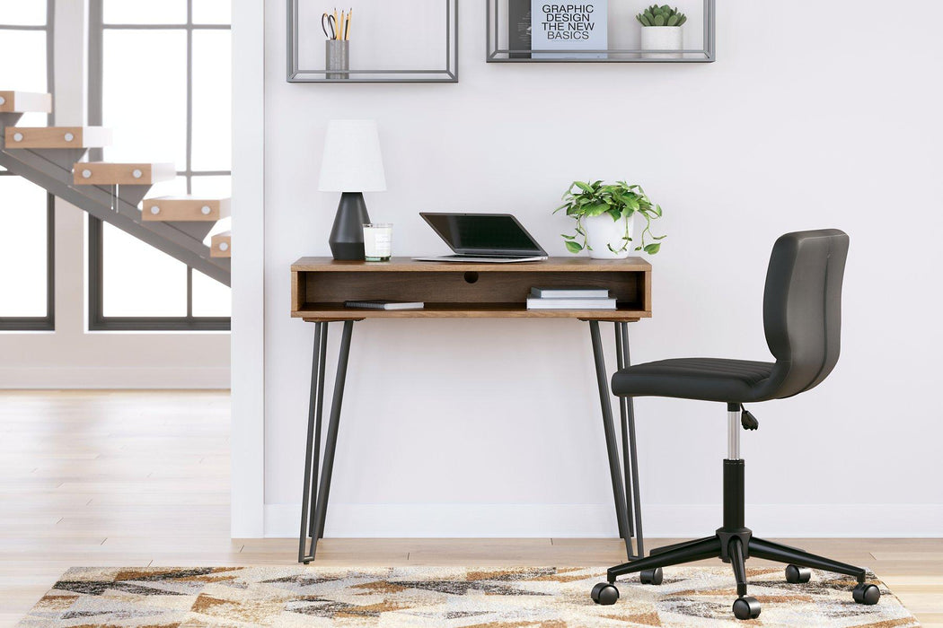 Strumford Home Office Desk - De Avenue Furniture