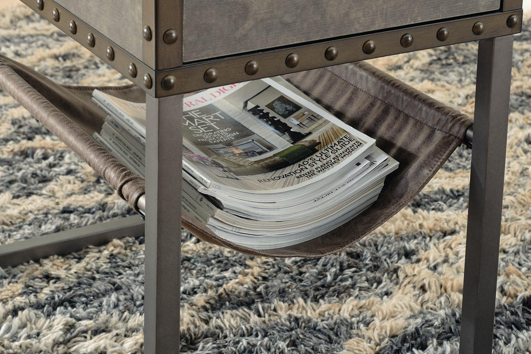 Derrylin Chairside End Table - De Avenue Furniture