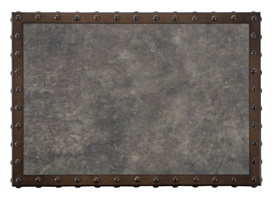 Derrylin Chairside End Table - De Avenue Furniture