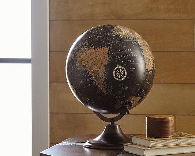 Oakden Sculpture - De Avenue Furniture