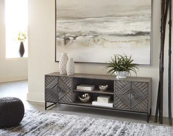 Treybrook Accent Cabinet - De Avenue Furniture