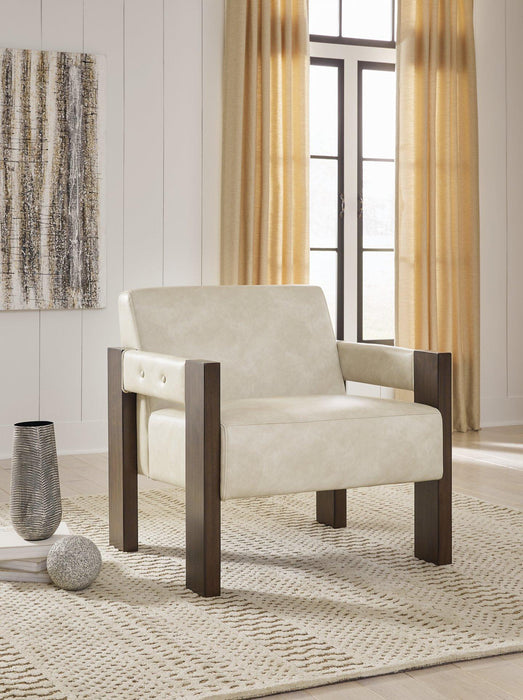 Adlanlock Accent Chair - De Avenue Furniture