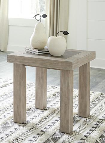 Hennington End Table - De Avenue Furniture
