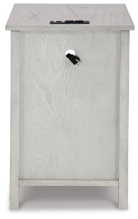 Treytown Chairside End Table - De Avenue Furniture