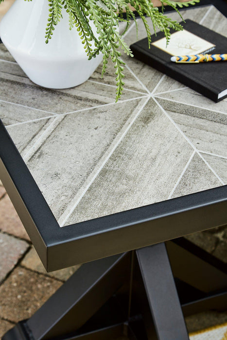 Beachcroft Outdoor End Table - De Avenue Furniture