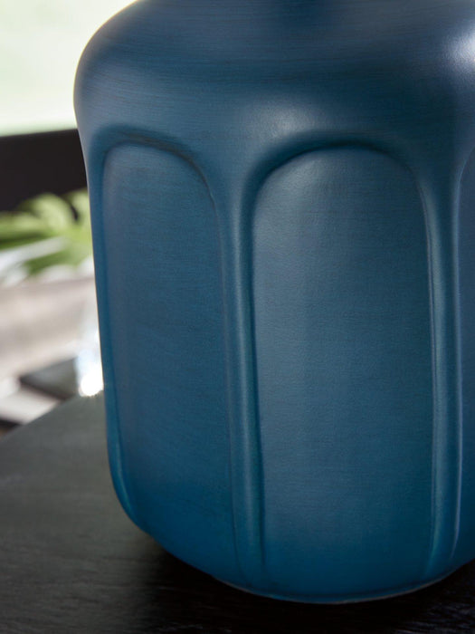 Gierburg Lamp Set - De Avenue Furniture