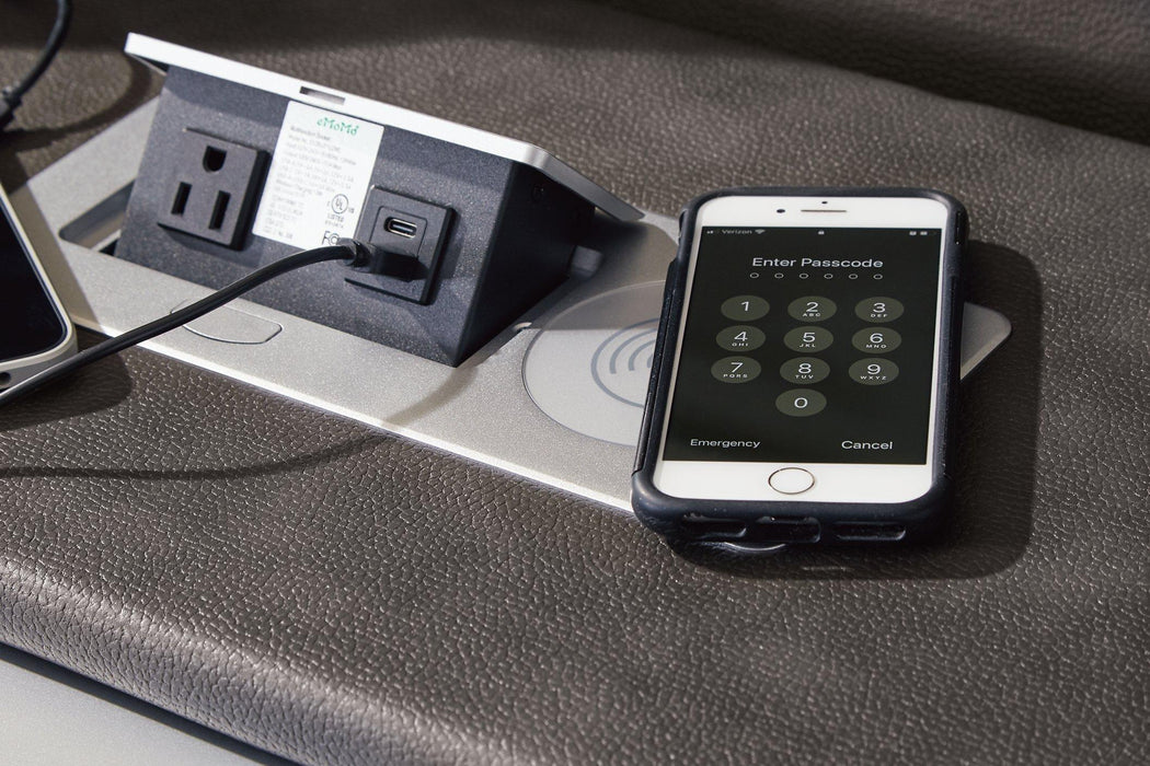 Fyne-Dyme Living Room Set - De Avenue Furniture