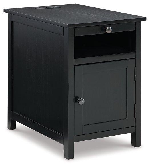 Treytown Chairside End Table - De Avenue Furniture