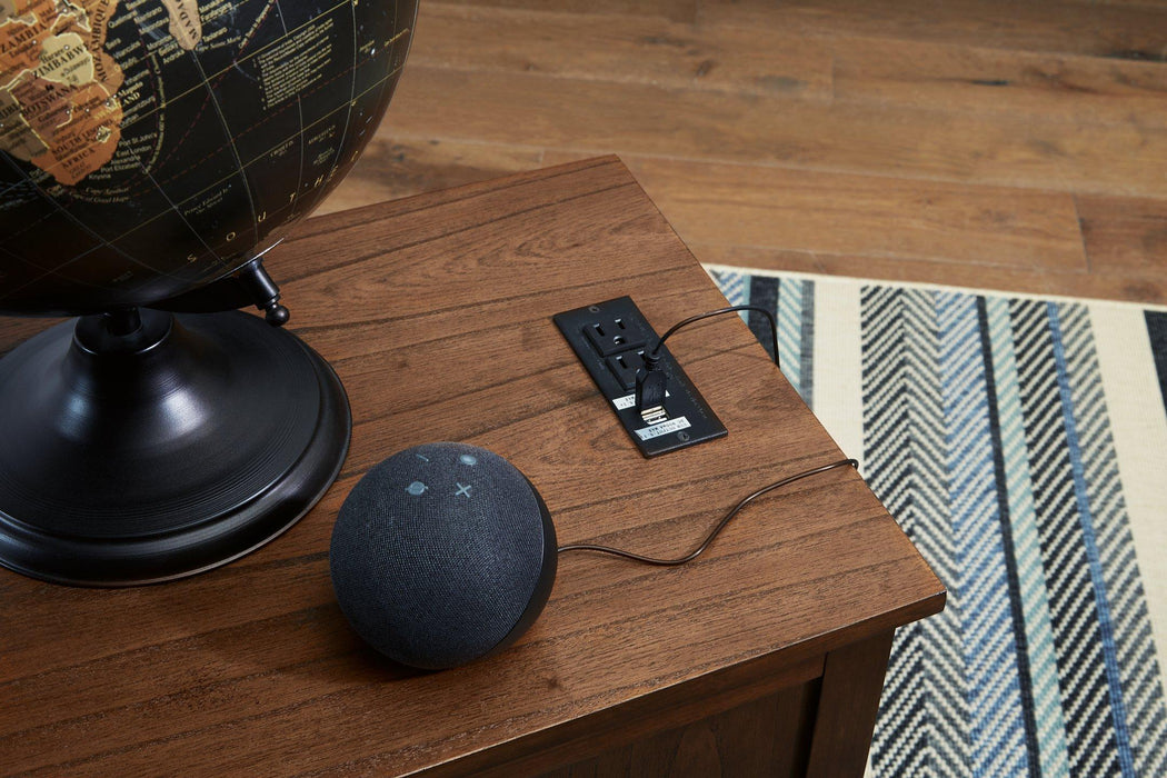 Treytown Chairside End Table - De Avenue Furniture