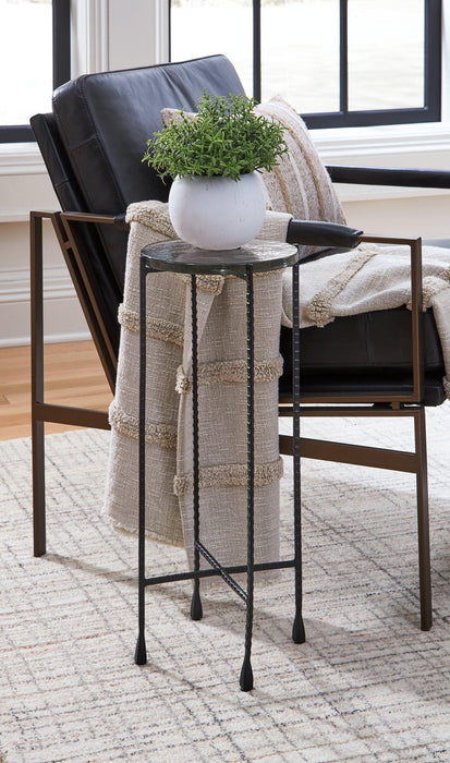 Newgoren Accent Table - De Avenue Furniture